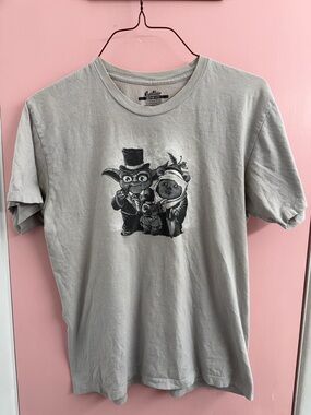 Graphic T-Shirt in Light Gray with Vintage Character Print. Yoda, Ewok and Gizmo